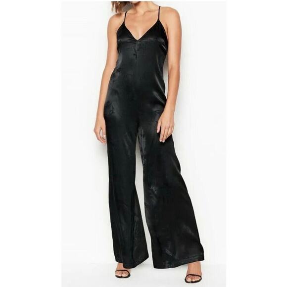 VICTORIA’S SECRET Wide Leg Floral Jacquard Deep V Cross Back Jumpsuit Black Sz S - Picture 3 of 12